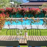 Silvia House - The House Of Travelers Lenno