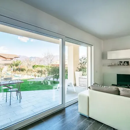 Silvia House - The House Of Travelers * Lenno