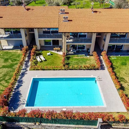 Silvia House - The House Of Travelers Appartement *