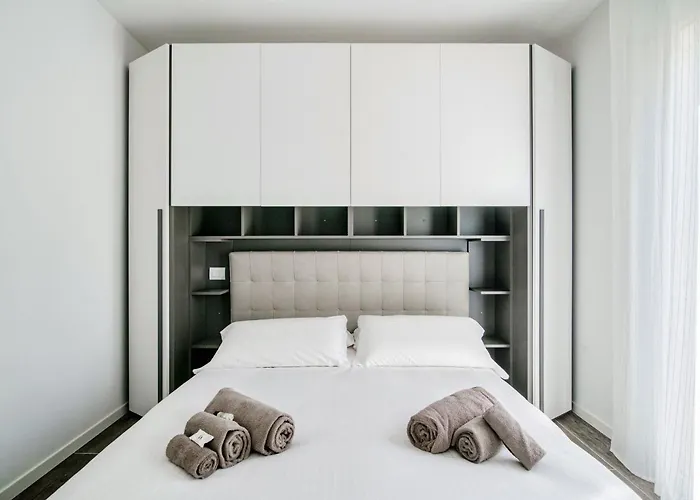 Silvia House - The House Of Travelers *