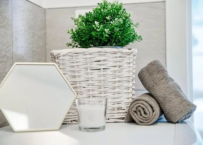 Silvia House - The House Of Travelers Apartman