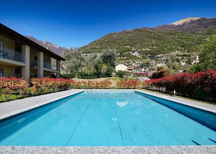 Silvia House - The House Of Travelers Lenno