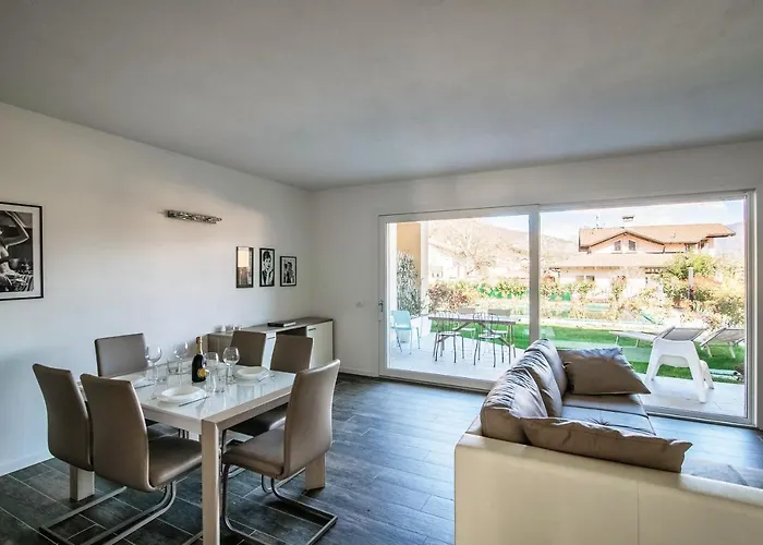 Silvia House - The House Of Travelers Appartement Lenno